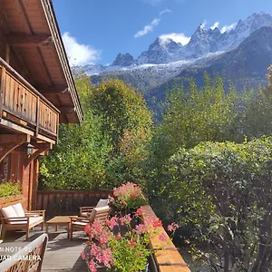  Chalet Altitude 1057