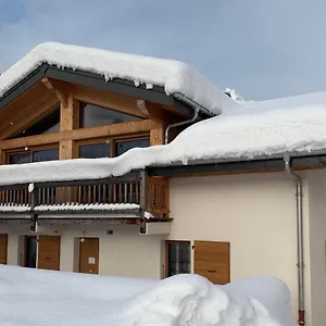  Chalet Mitoyen Le Rusticana